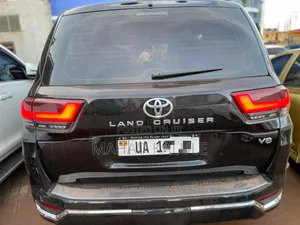 Toyota Land Cruiser 2013 Black