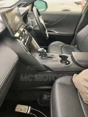 Toyota Harrier 2.0 2020 White