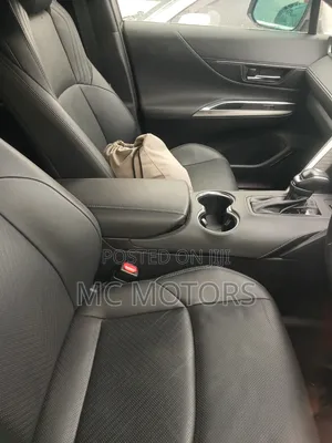 Toyota Harrier 2.0 2020 White