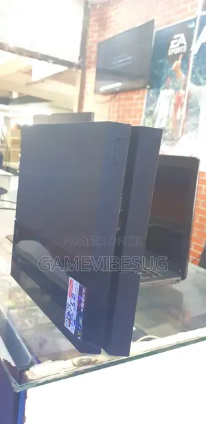 Ultimate Ps4 Original Pack: 19 Physical Games 2 Controllers