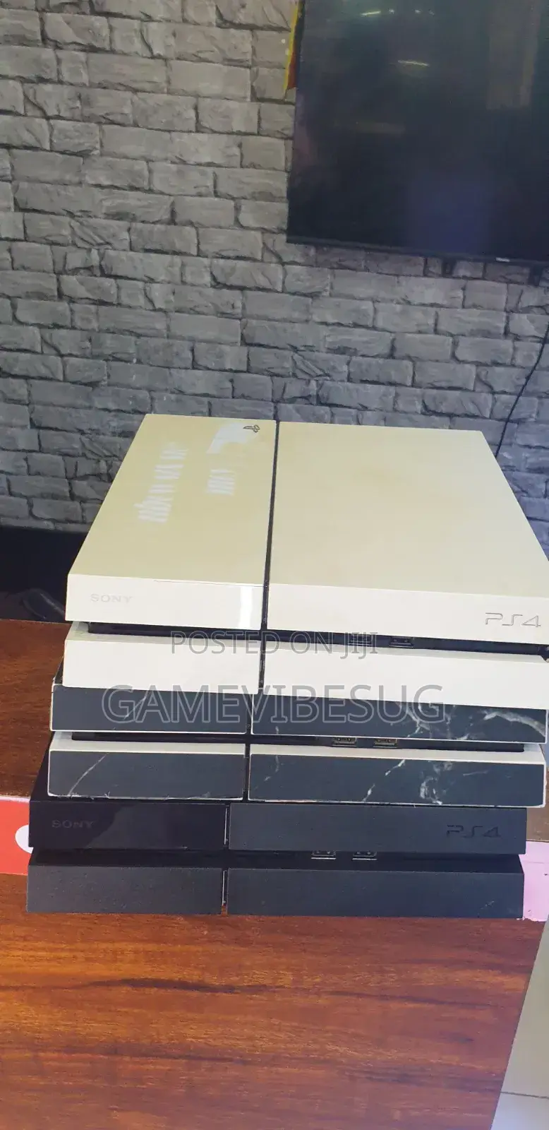 High-Quality Ps4 Standard - 16 Games 2 Controllers - Tested