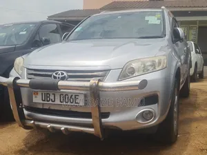 Toyota Vanguard 2009 Silver