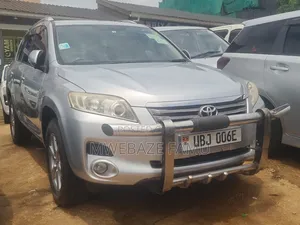 Toyota Vanguard 2009 Silver