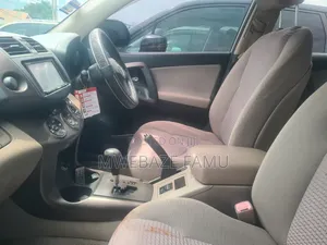 Toyota Vanguard 2009 Silver