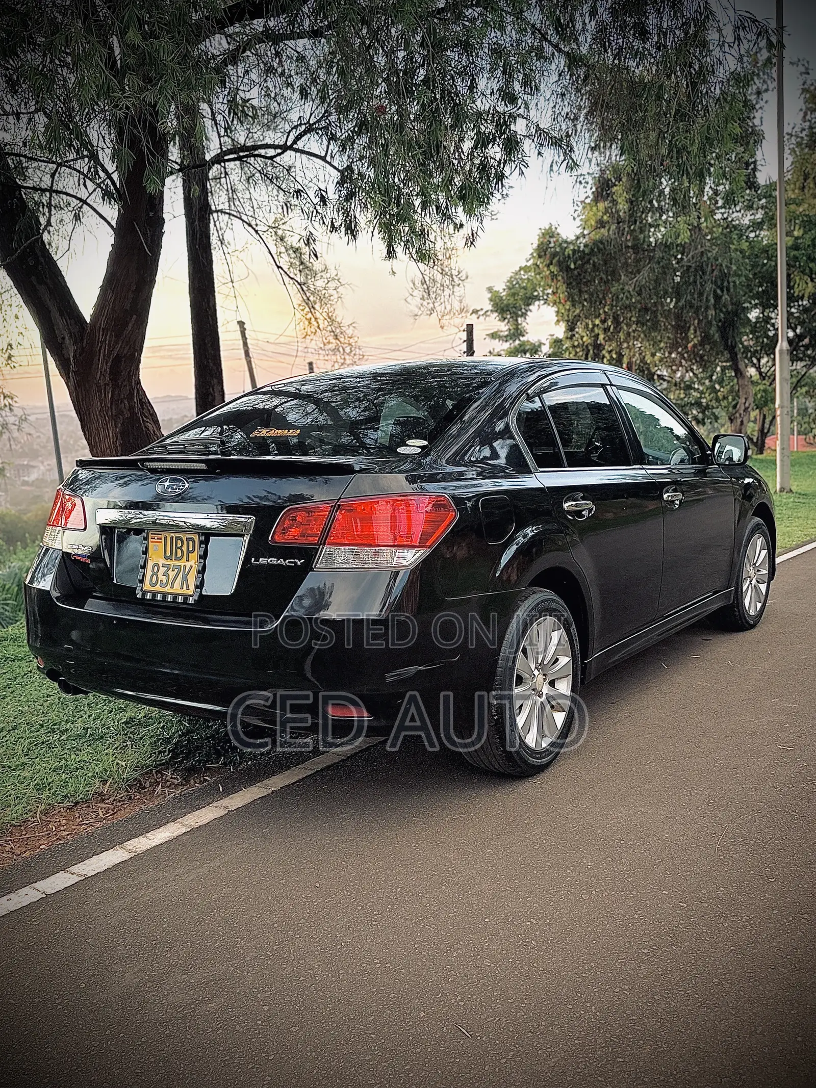 Subaru Legacy 2010 Black