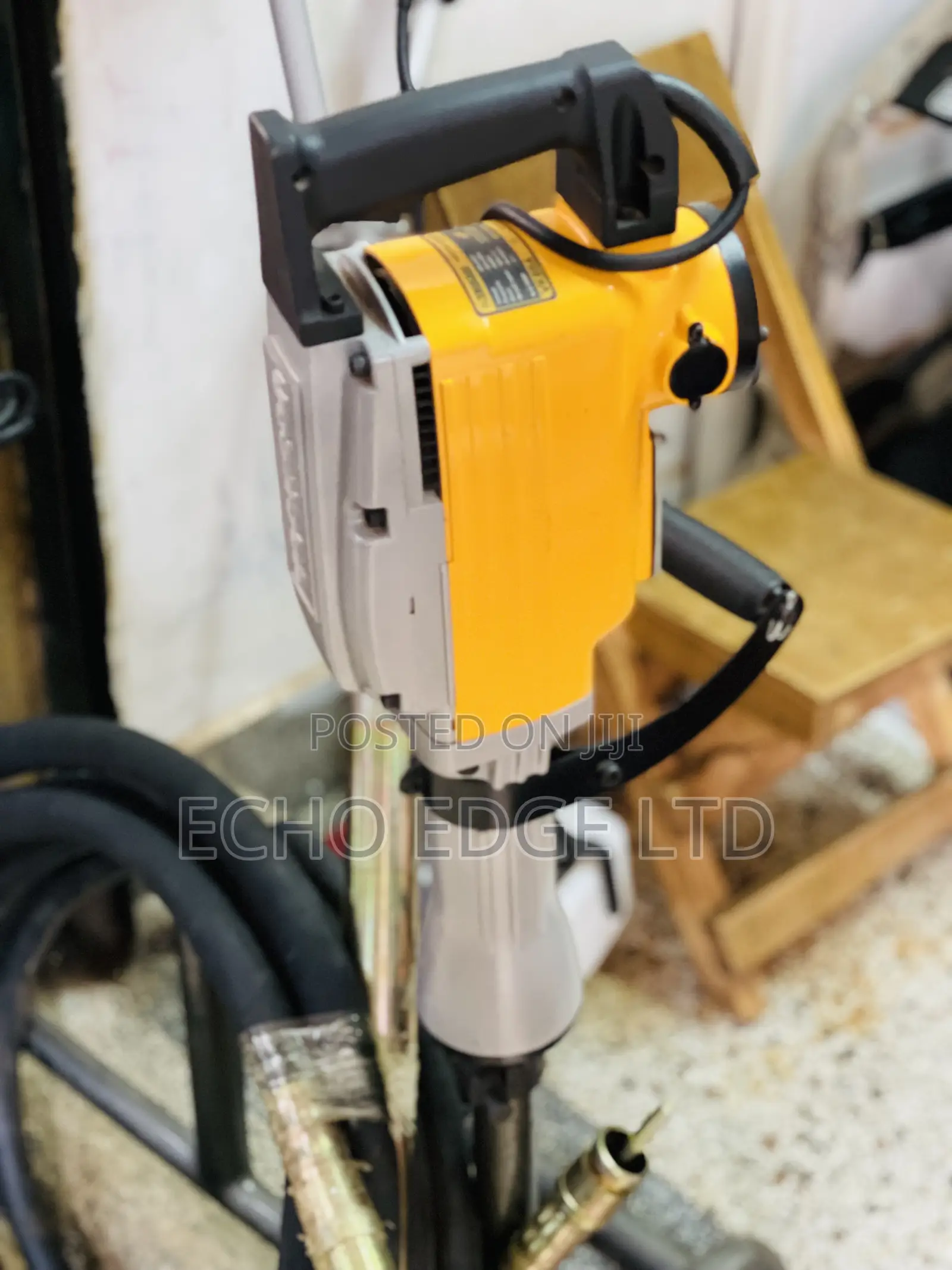 Breaker Machine