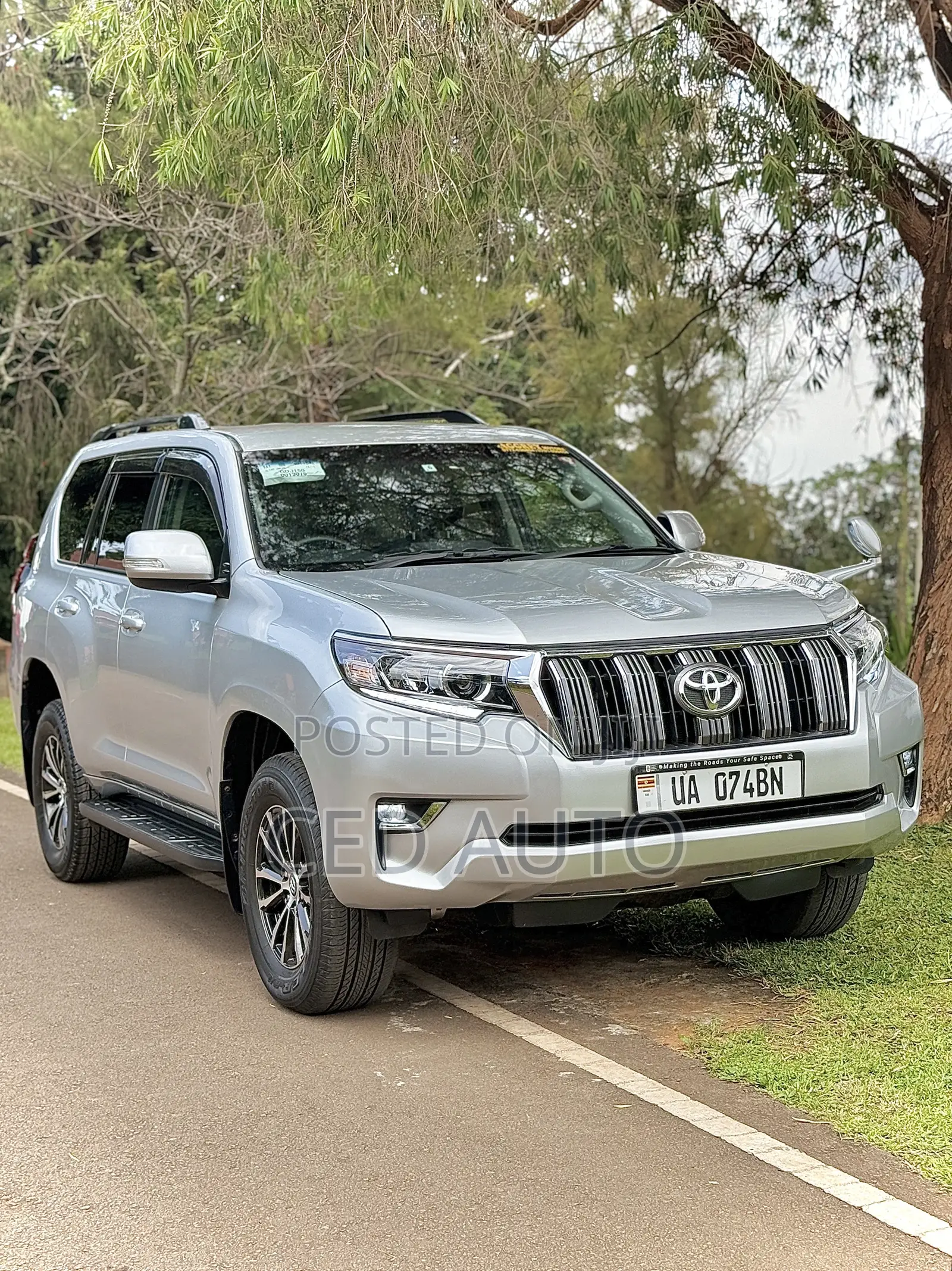 Toyota Land Cruiser Prado 2018 Silver