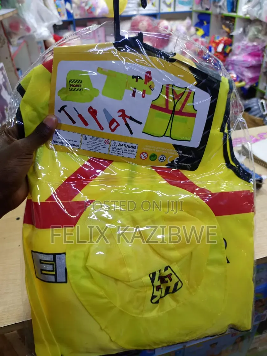 Children's Construction Worker Dress Up Play Set.