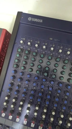 Yamaha Mixer Mg32