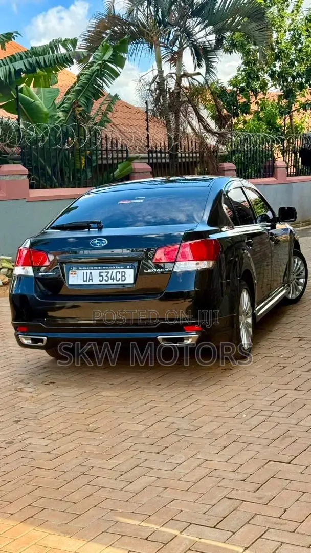 Subaru Legacy 2011 Black