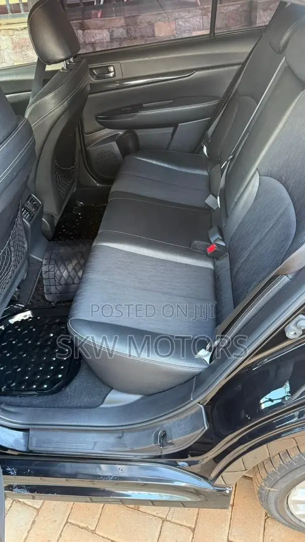 Subaru Legacy 2011 Black