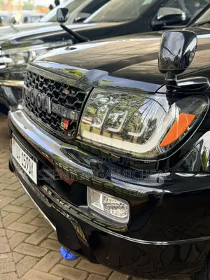 Toyota Land Cruiser Cygnus 4.7 2006 Black