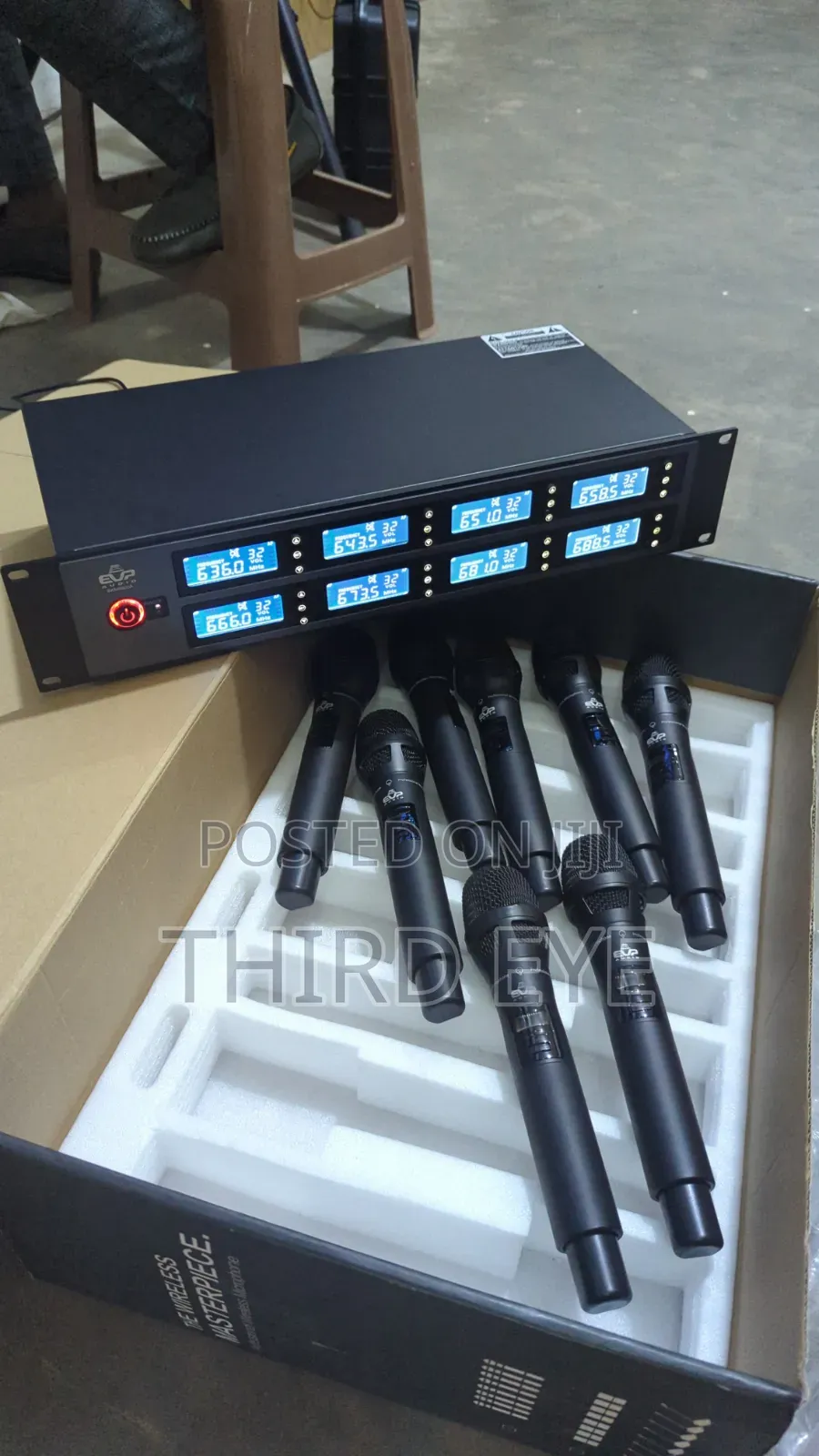 Professional Wireless Microphone 8 Pieces Evp Audio Skm8800a