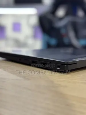 New Laptop Dell Latitude 7390 8GB Intel Core i7 SSD 256GB