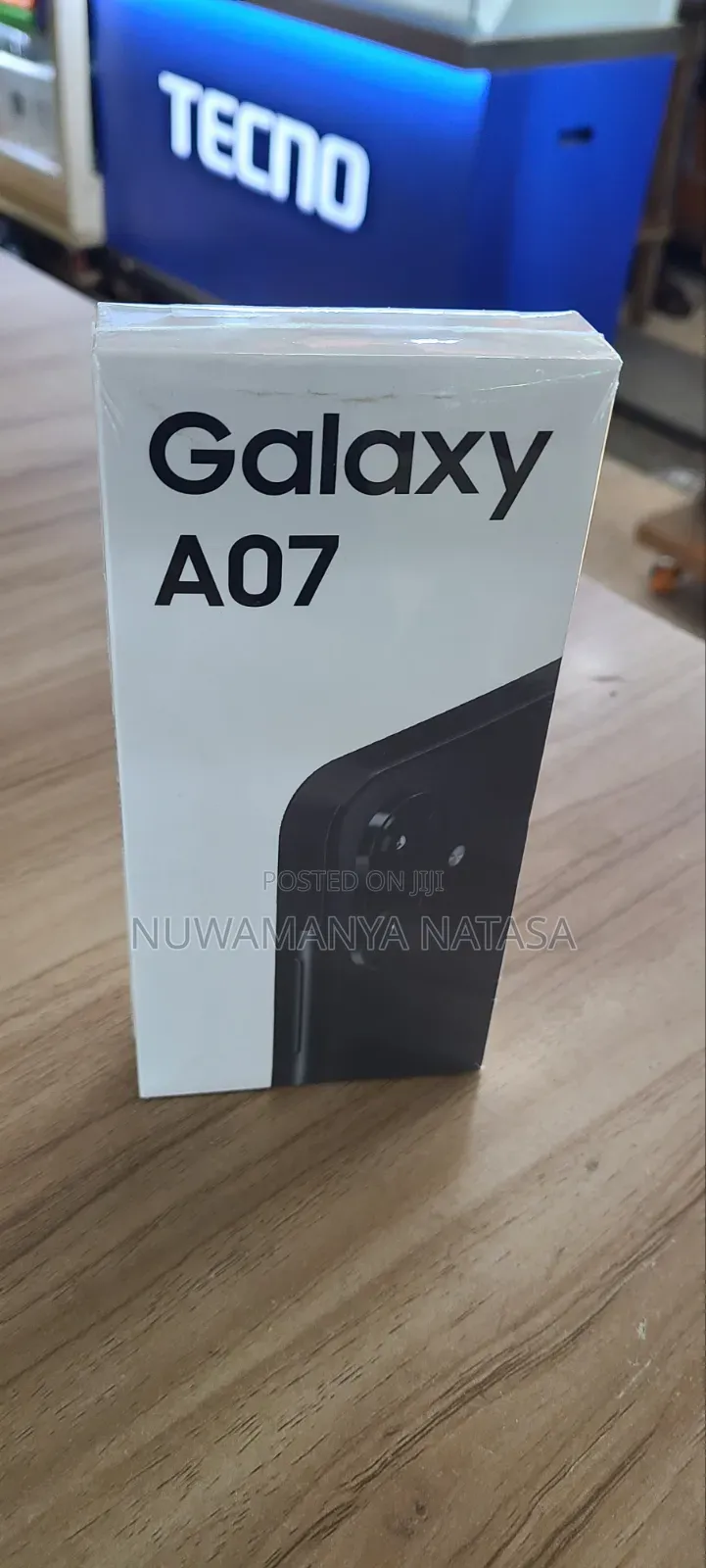 New Samsung Galaxy A07 4G 256 GB Gold