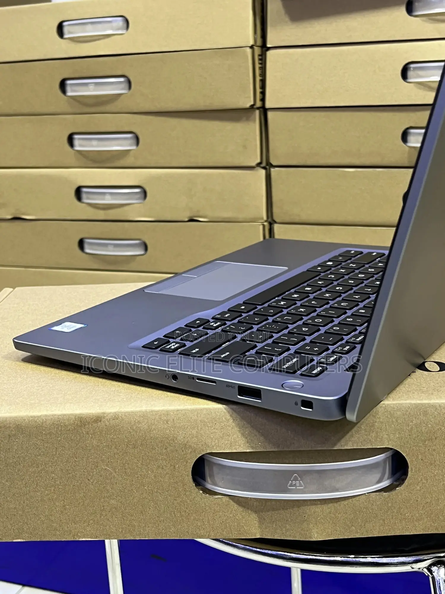 New Laptop Dell Latitude 7400 8GB Intel Core i5 SSD 256GB