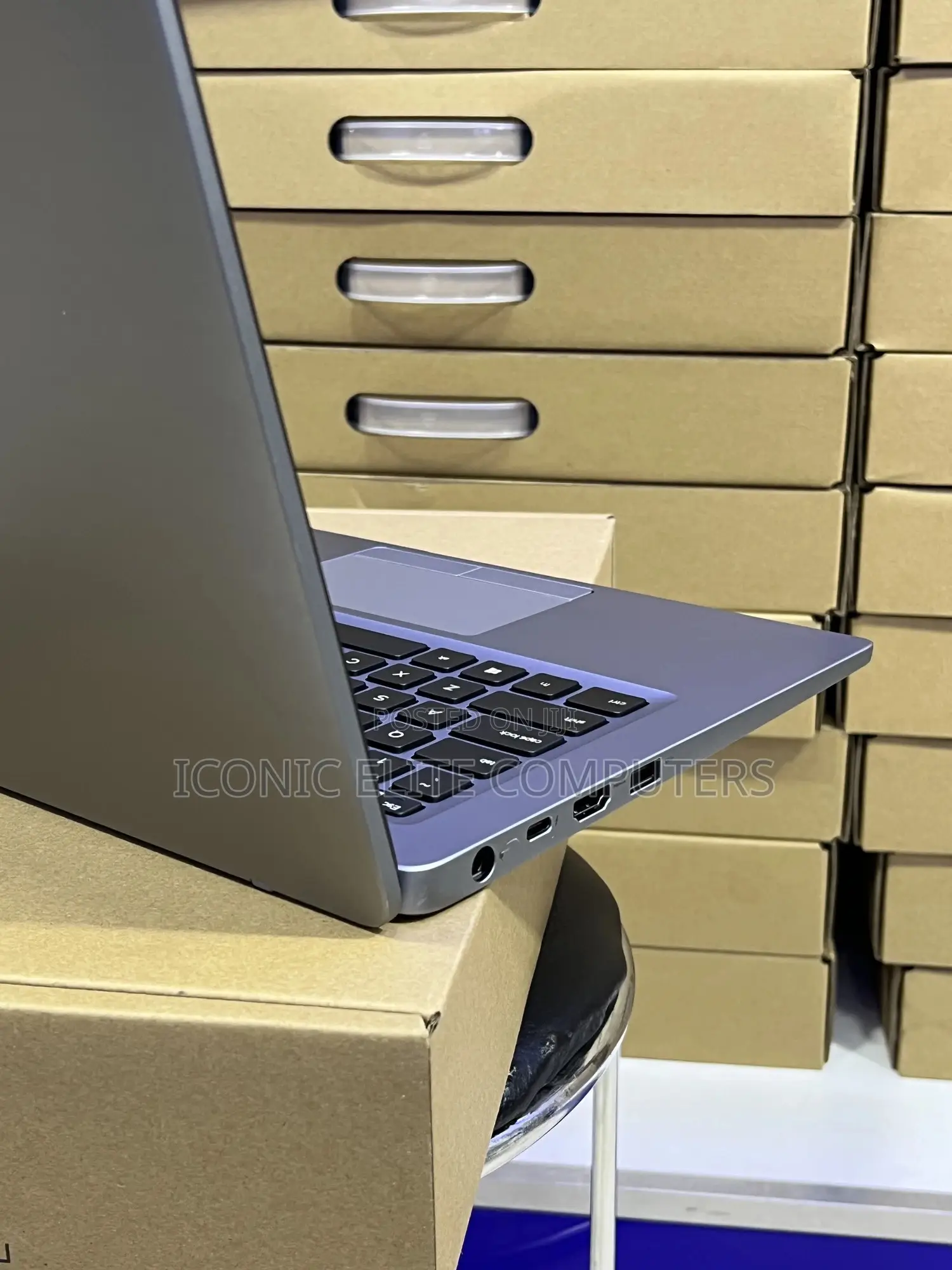 New Laptop Dell Latitude 7400 8GB Intel Core i5 SSD 256GB