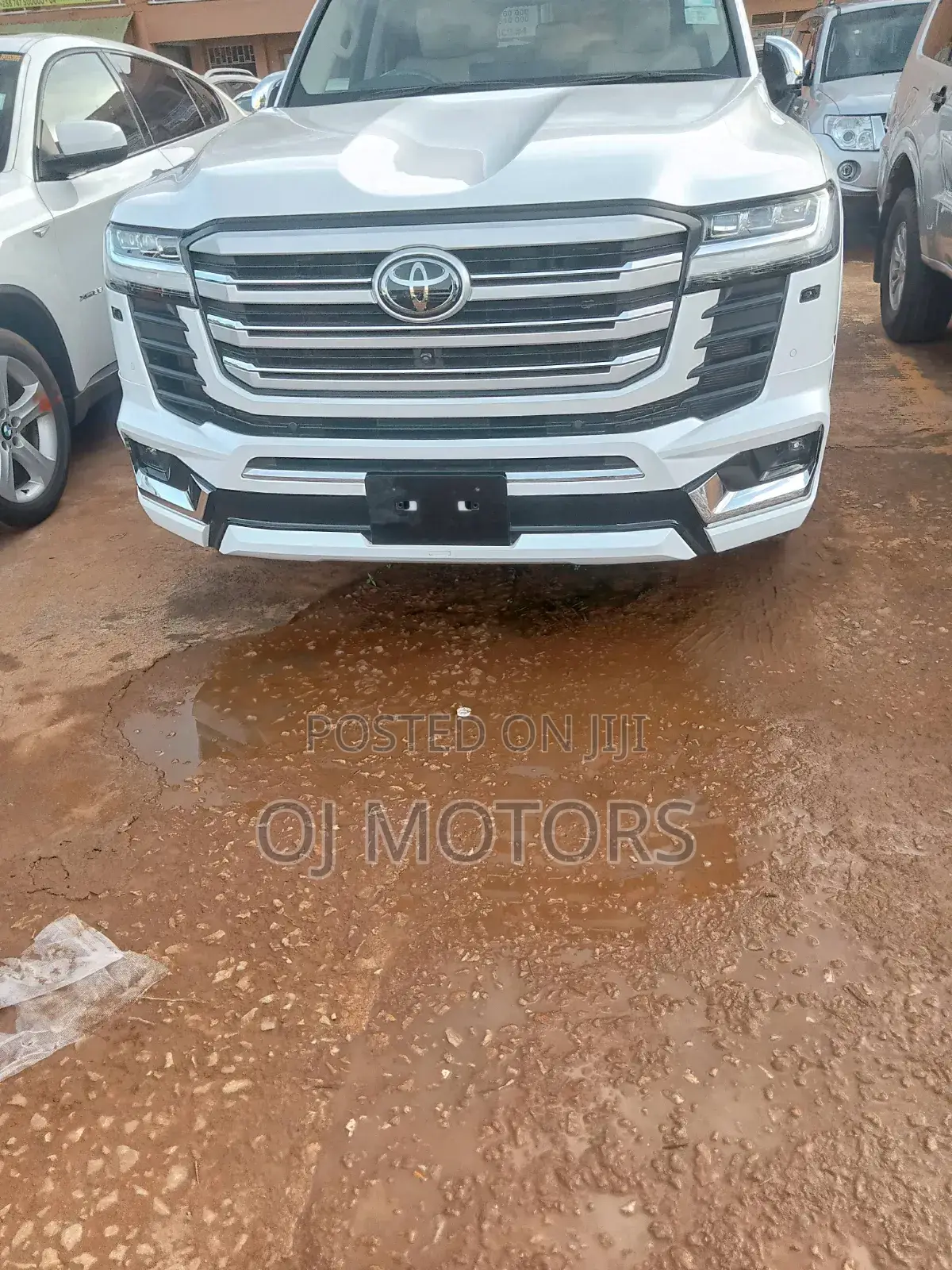Toyota Land Cruiser Prado 2025 White