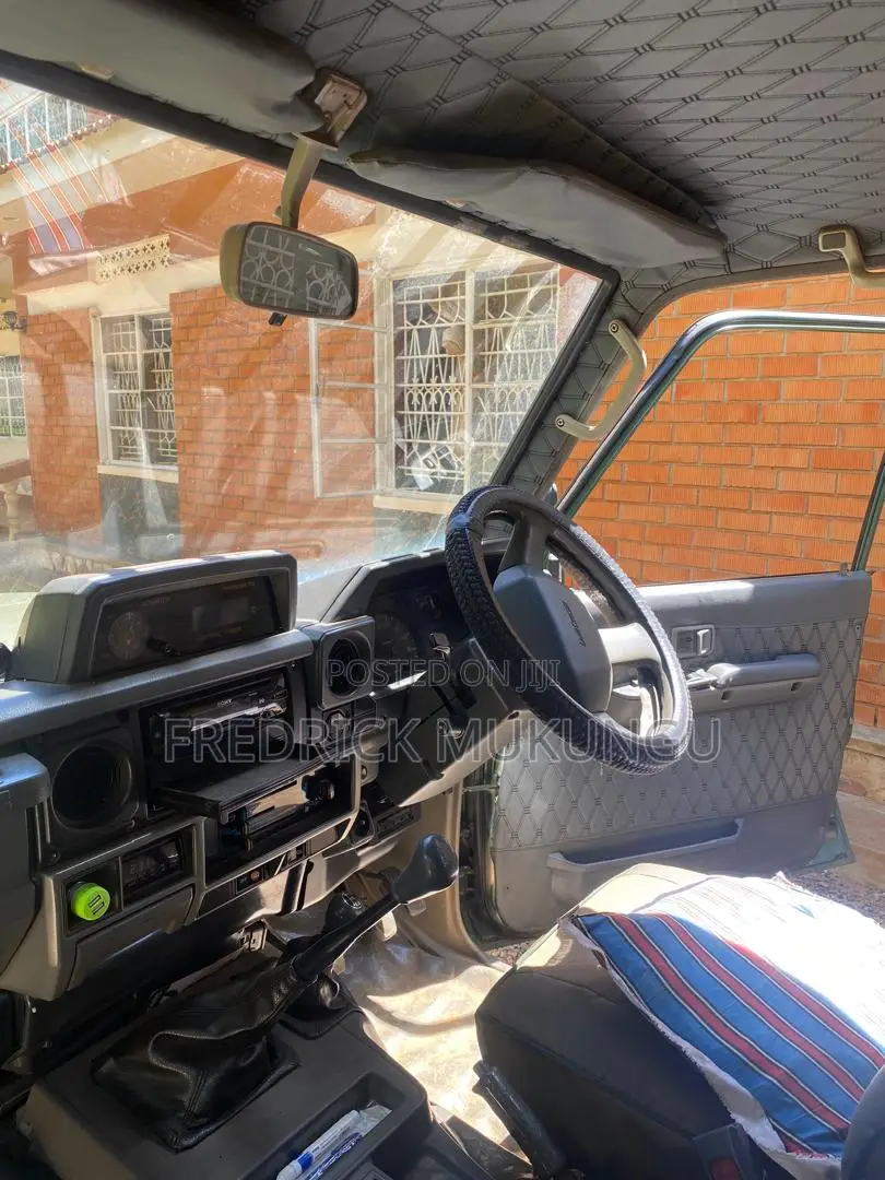 Toyota Land Cruiser 1996 Green