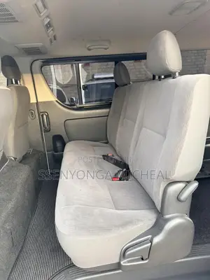Toyota HiAce 2012 White