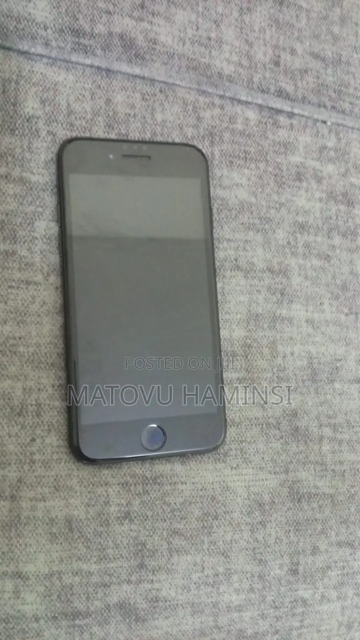 Apple iPhone 7 128 GB Black
