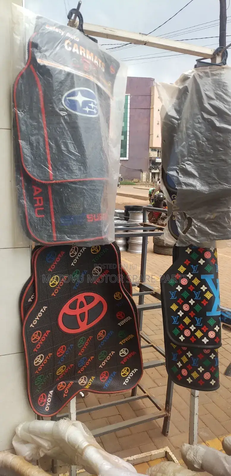 Car Carpet Available in Stock