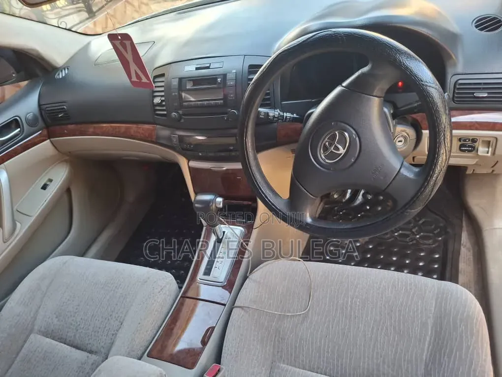 Toyota Premio 2002 Silver