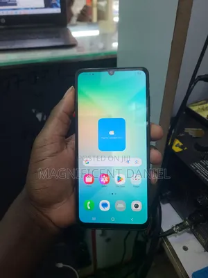 Samsung Galaxy A06 64 GB Black