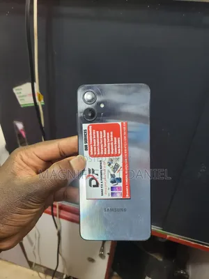 Samsung Galaxy A06 64 GB Black