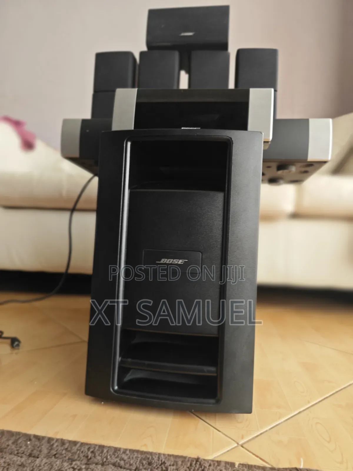 Bose Home Theater System,Hdmi,Fm ,Signature Bose Sound,Cube Satellites
