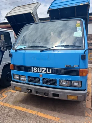 Isuzu Tipper