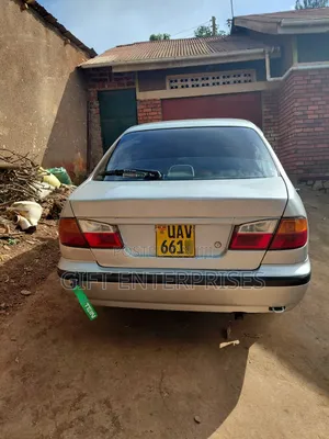 Nissan Primera 2000 Silver