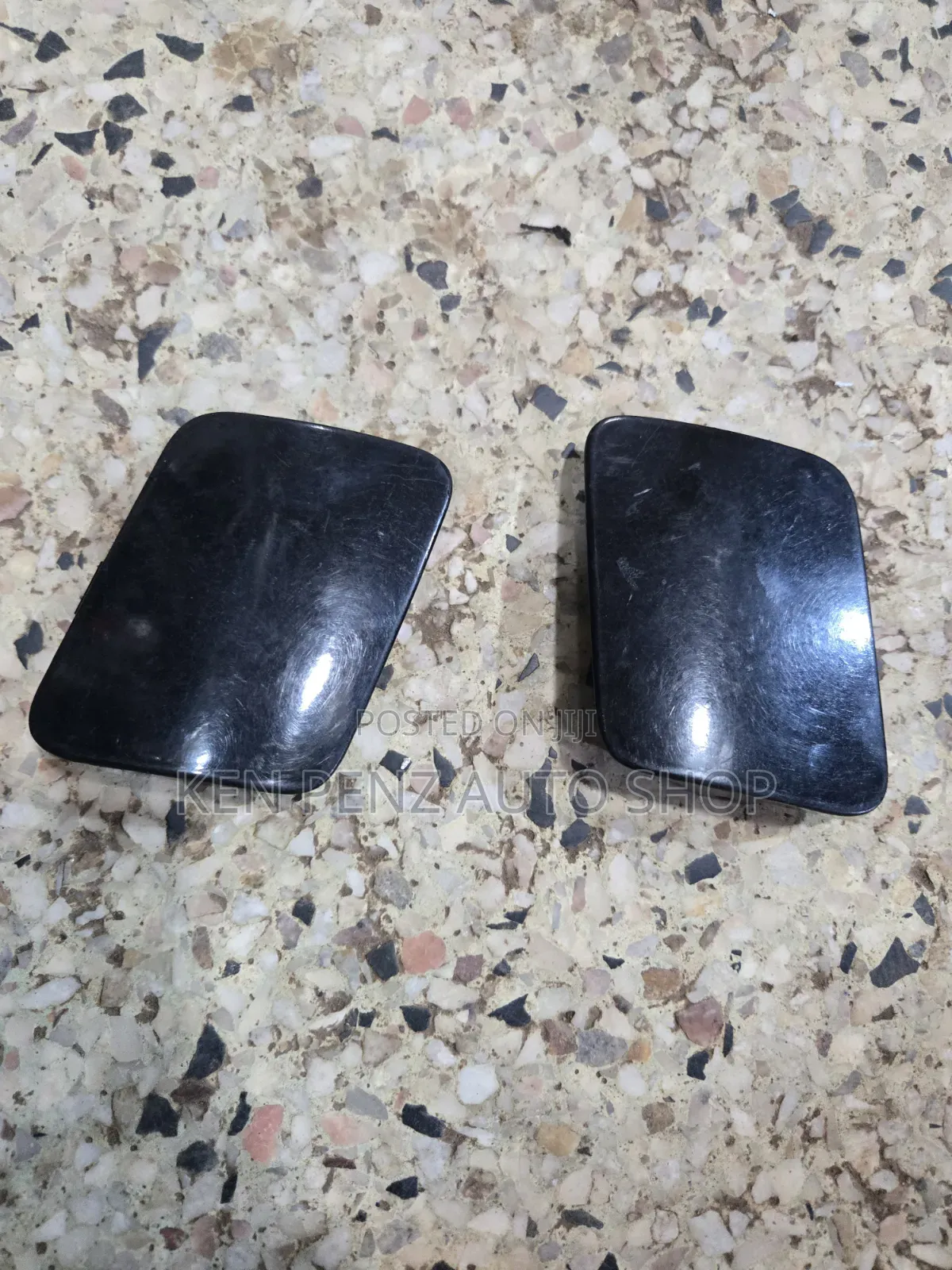 Rav4 2008 Bumper Cover / Tow Hook