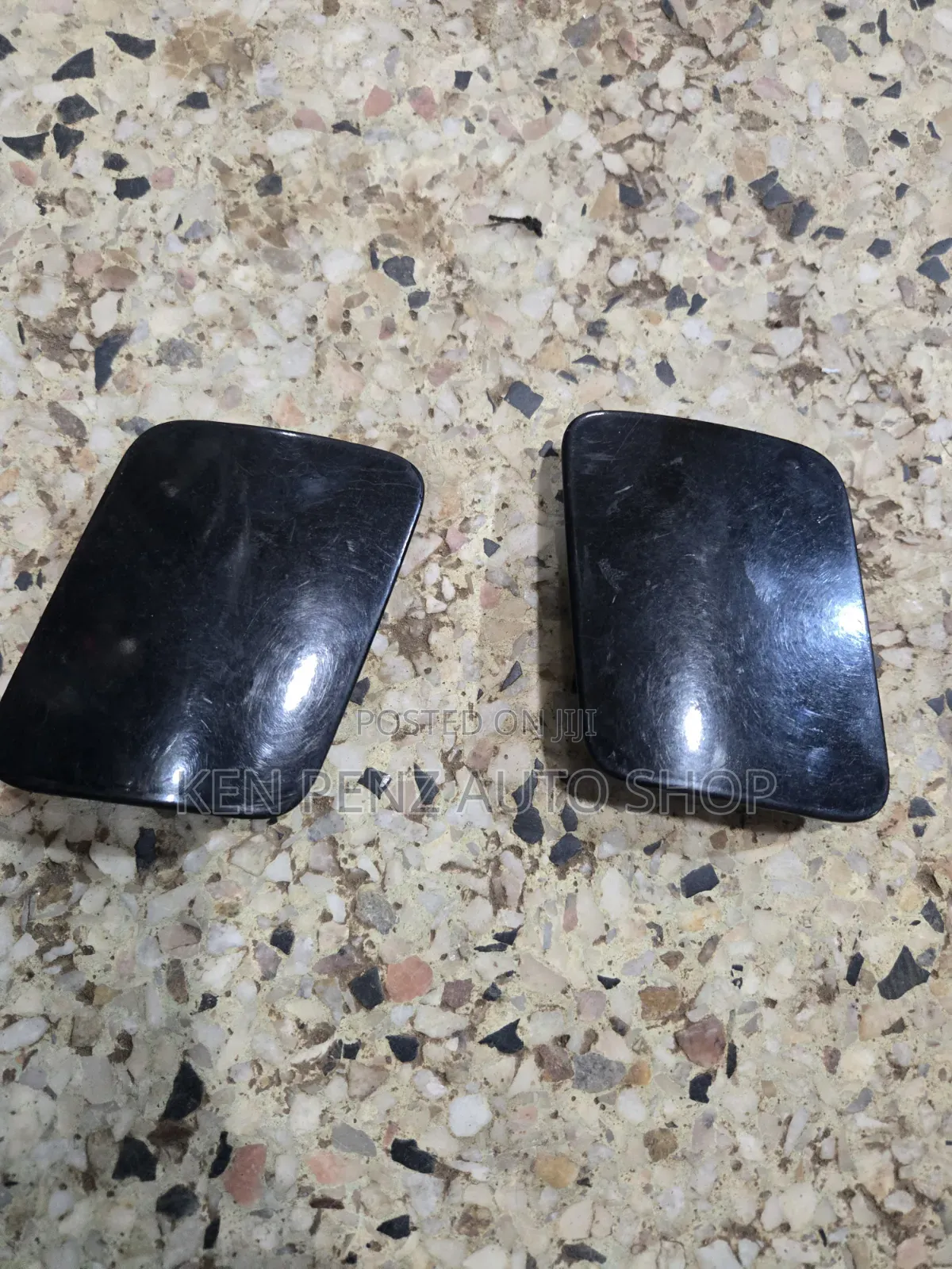 Rav4 2008 Bumper Cover / Tow Hook