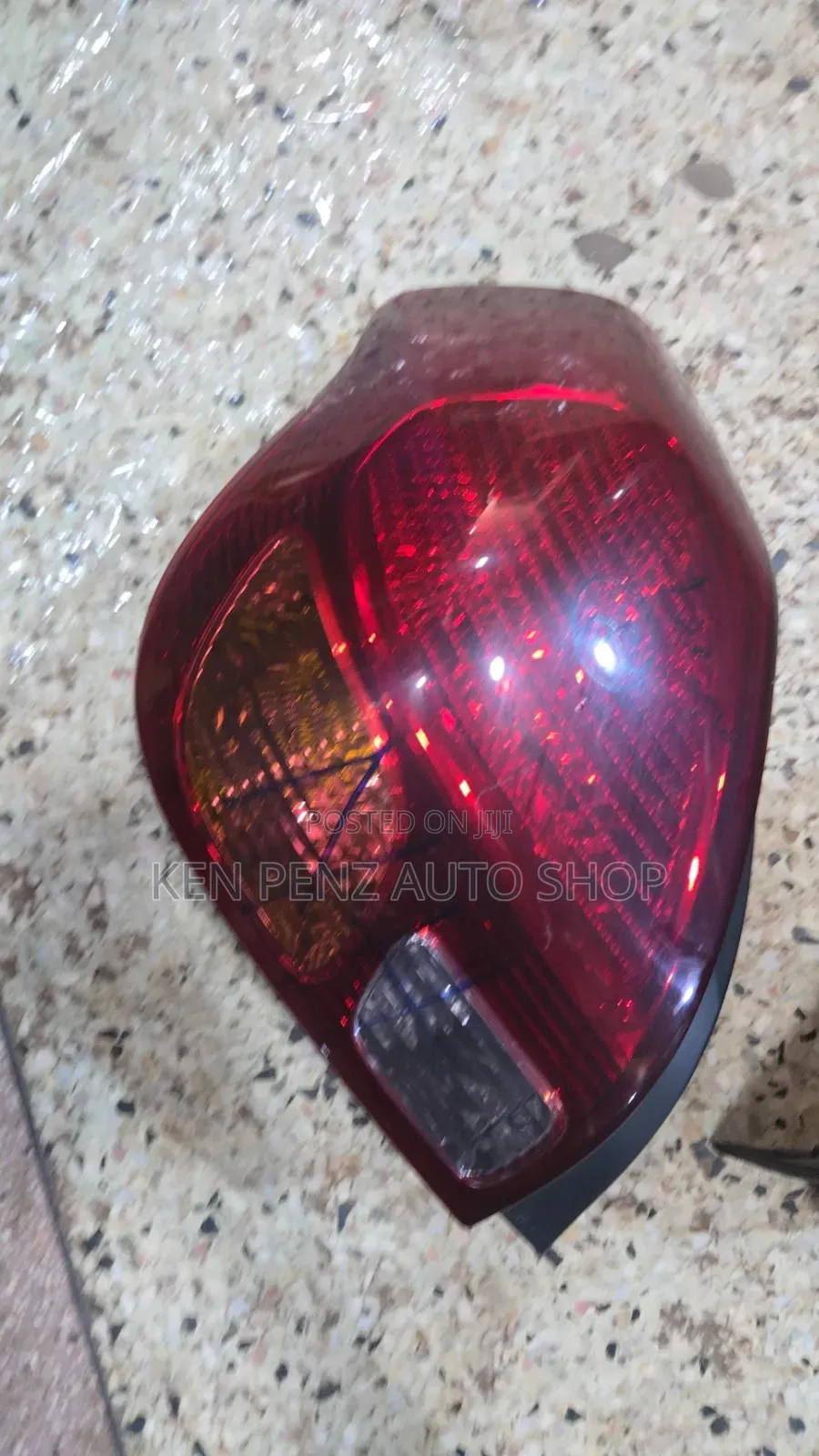 Toyota Verosa 2001 - 2003 Taillamp