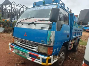 Canter Tipper D33