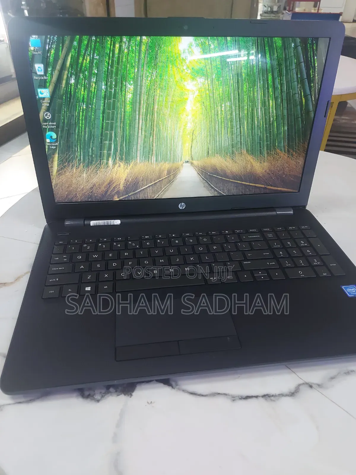 Laptop HP 15-ra003nia 4GB Intel Celeron HDD 500GB
