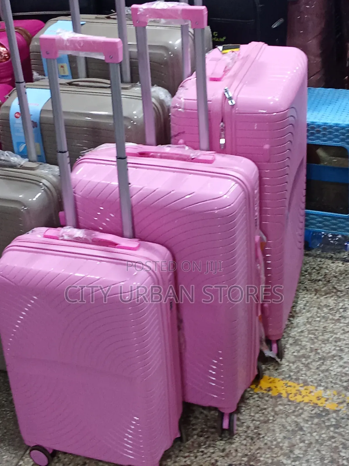 Dfavors Pink Large Suitcase