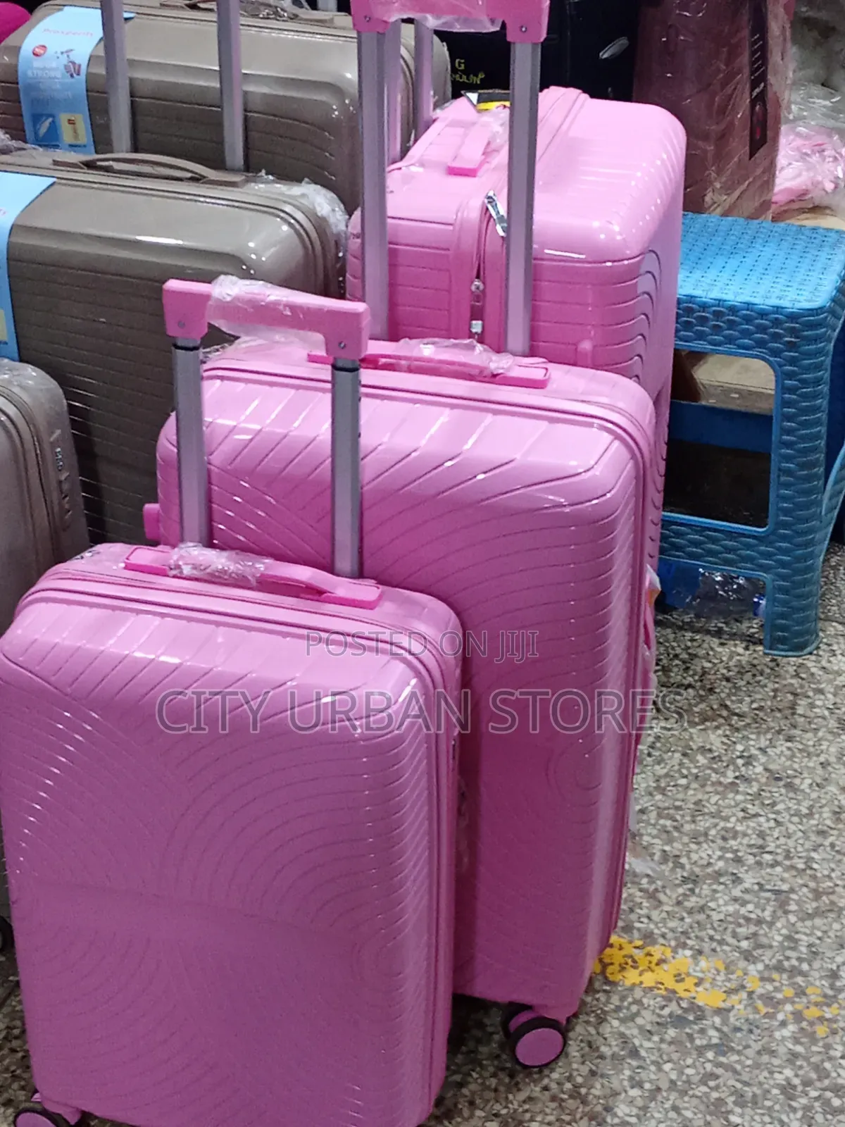 Dfavors Small Portable 4 Wheels Suitcase