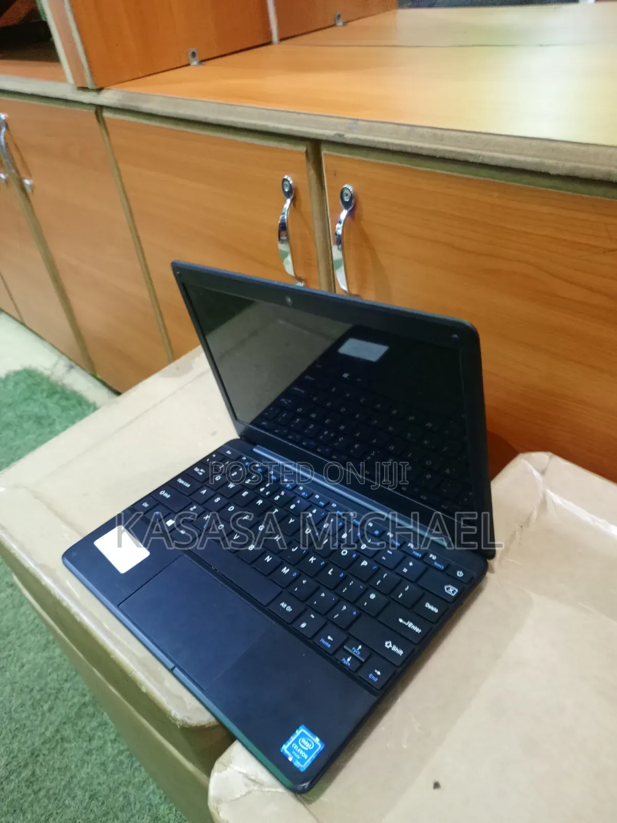 Laptop 4GB Intel Celeron SSD 60GB