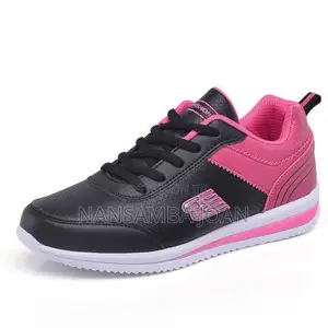 Classic Ladies Sneakers _Black/Pink