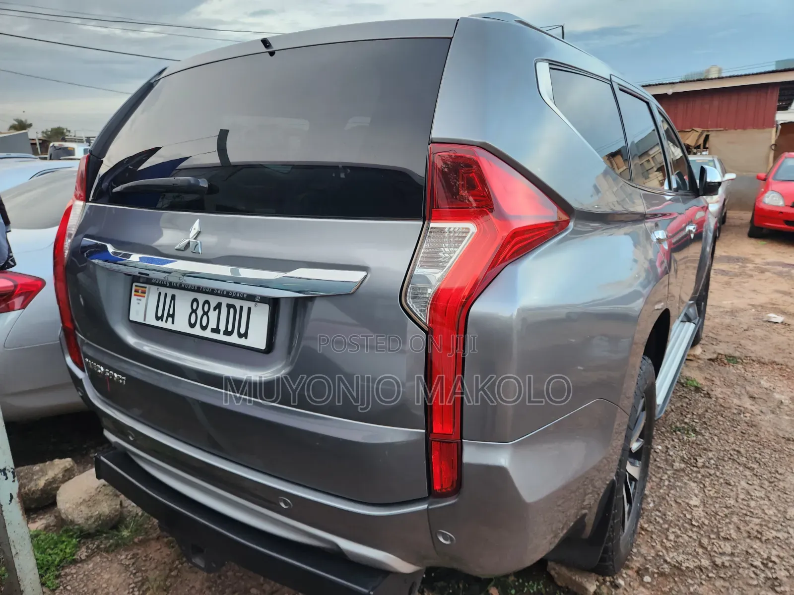 Mitsubishi Pajero Sport 2018 Gray