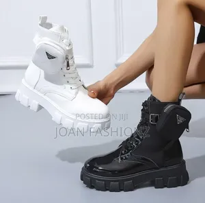 Women Designer Boots_black White