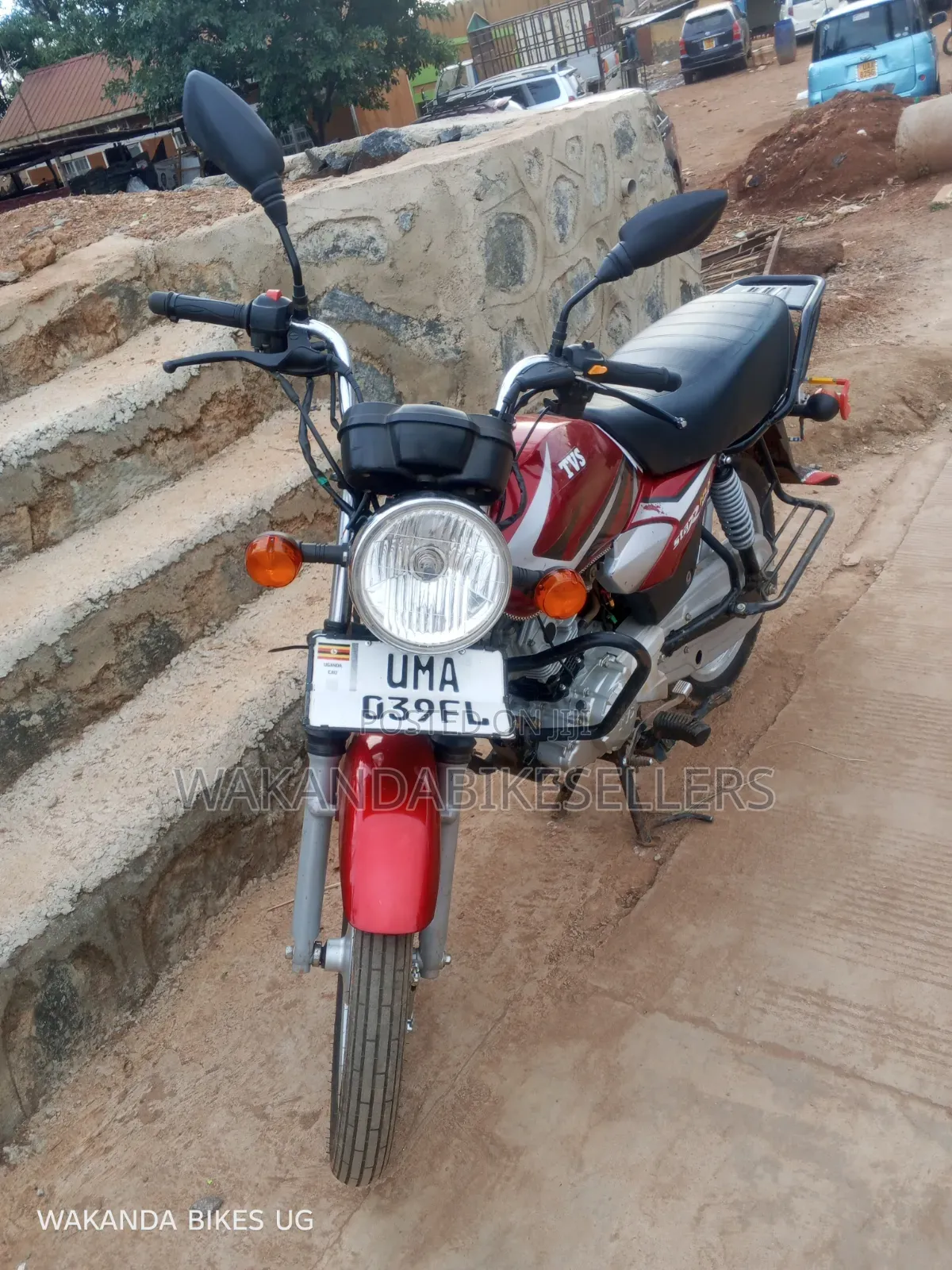 TVS HLX 125 2025 Red
