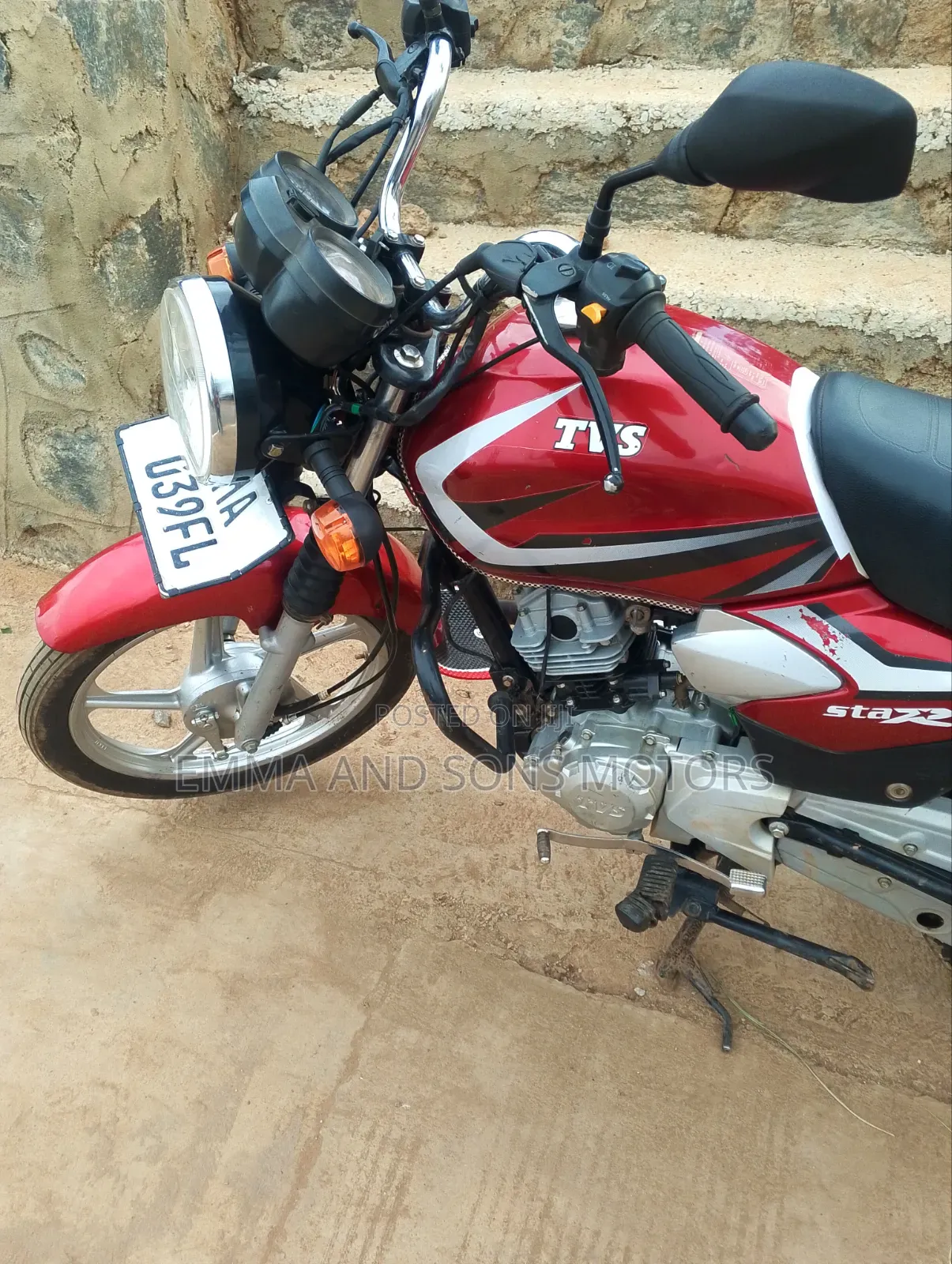 TVS HLX 125 2025 Red