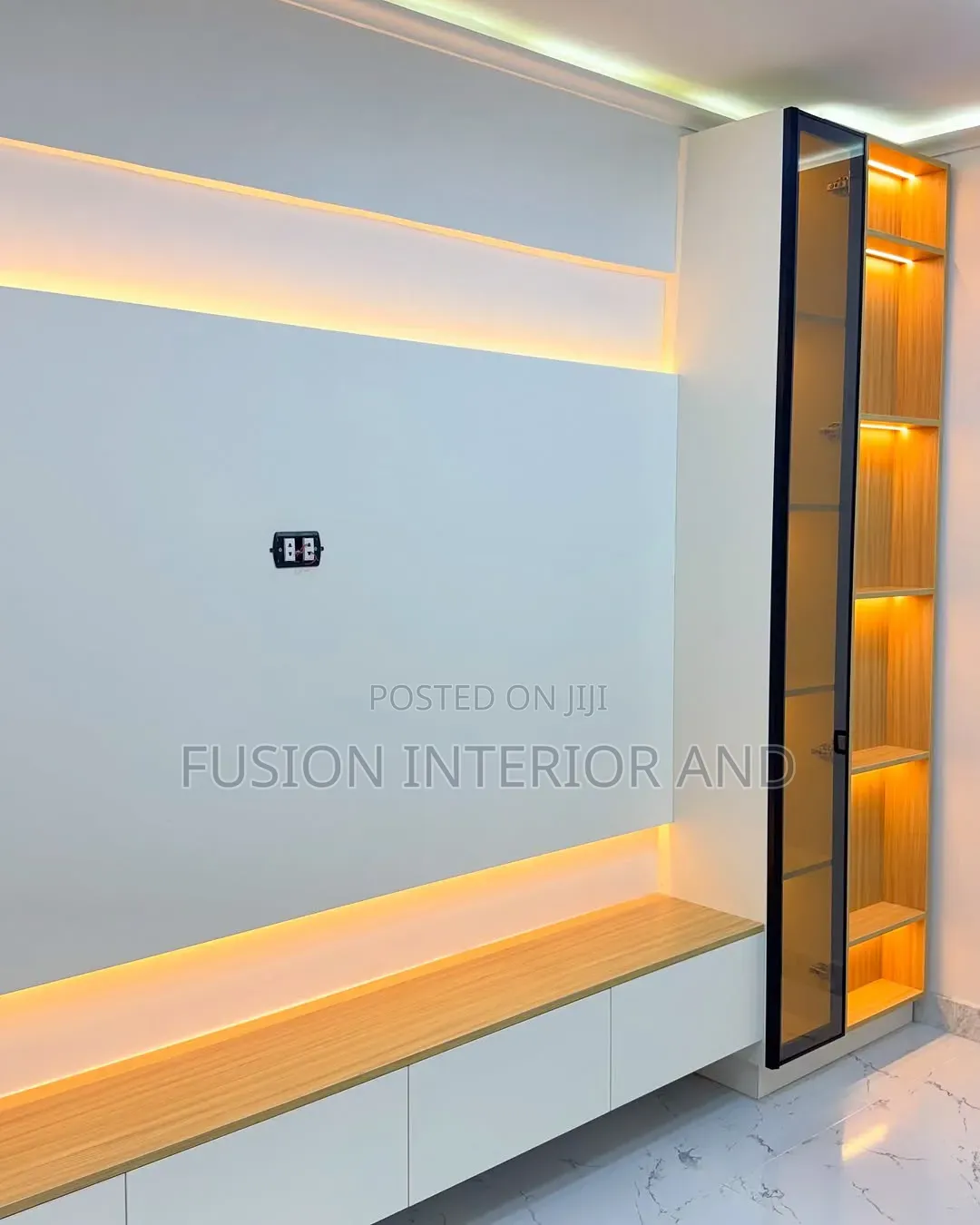 Luxury Tv Unite