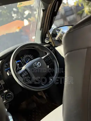 Toyota Hilux Revo Double Cab Deisel 2.4 AWD 2020 Gray
