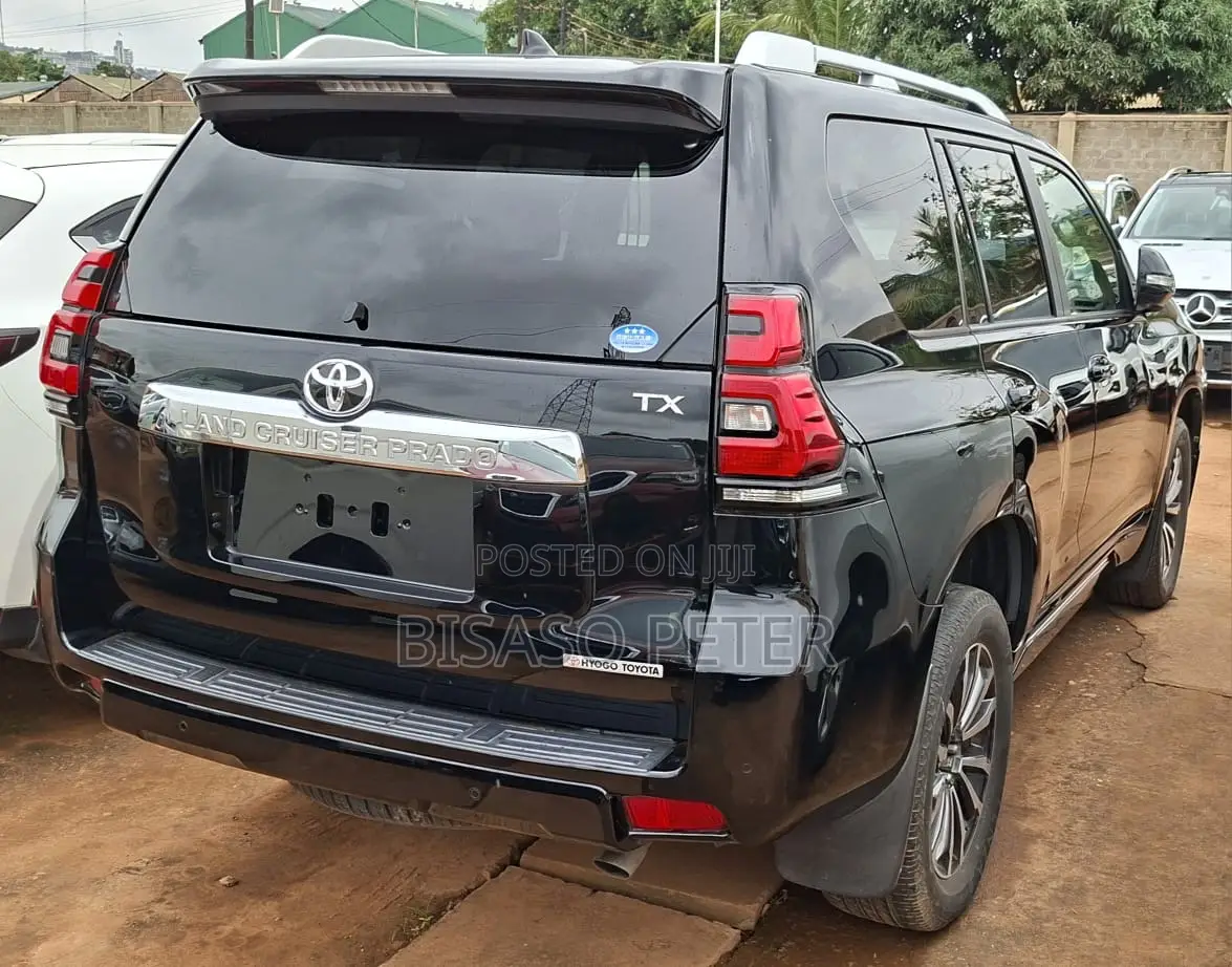 Toyota Land Cruiser Prado 2.7 2017 Black