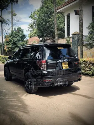 Subaru Forester 2010 Black