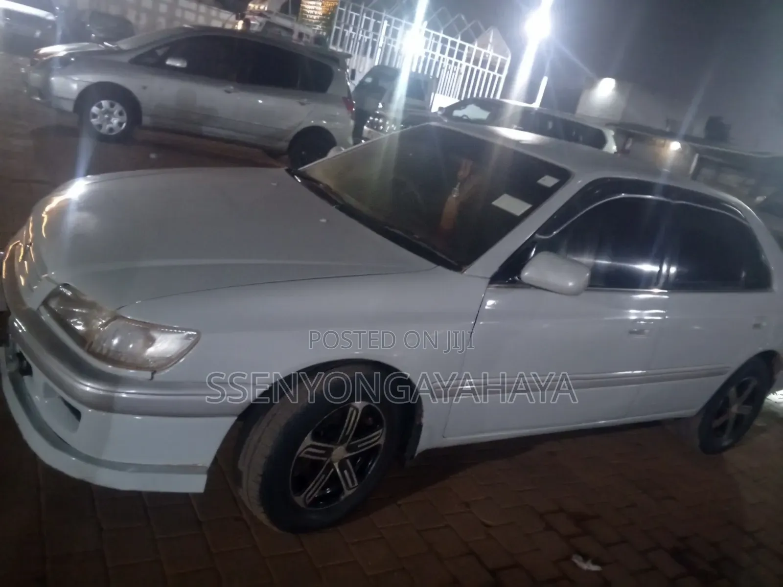 Toyota Premio 2001 Silver
